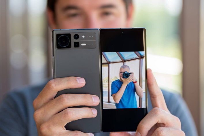 رسميًا: هاتف Xiaomi Mix Fold 3 يصل في شهر أغسطس بكاميرات Leica