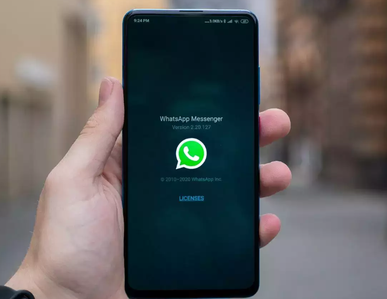 ميزة تعديل التسمية التوضيحية لمقاطع الفيديو والصور متاحة الآن لمستخدمي WhatsApp