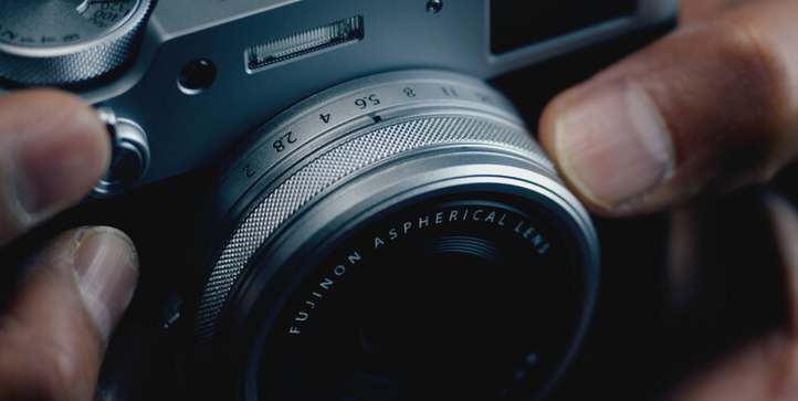 Fujifilm تستعد لإطلاق إصدار جديد من سلسلة X100 في بداية 2024 Fujifilm تستعد لإطلاق إصدار جديد من سلسلة X100 في بداية 2024