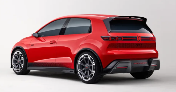 Volkswagen تستعد لإطلاق إصدار كهربائي من سيارة GTI