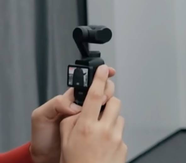 قد يتم إطلاق DJI Osmo Pocket 3 بمستشعر كاميرا بحجم 1 بوصة وشاشة دوارة