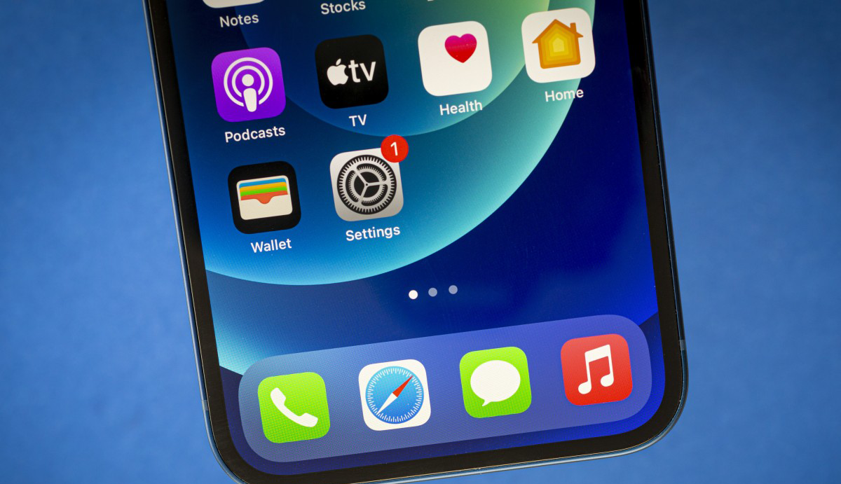 تحديث iOS 17.1 يتوفر في 24 من أكتوبر بمعالجة لمشكلة هواتف iPhone 12 تحديث iOS 17.1 يتوفر في 24 من أكتوبر بمعالجة لمشكلة هواتف iPhone 12