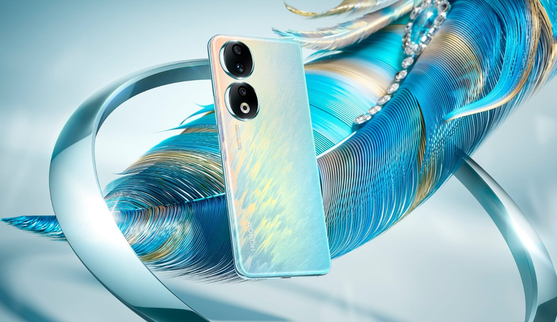 علامة HONOR تضع اتجاهات جديدة في عالم الهواتف مع تقديم هاتف HONOR 90 5G باللون الأزرق الطاووسي