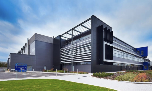 المملكة المتحدة تنفق  273 مليون دولار لبناء أسرع حاسوب فائق الذكاء على الإطلاق