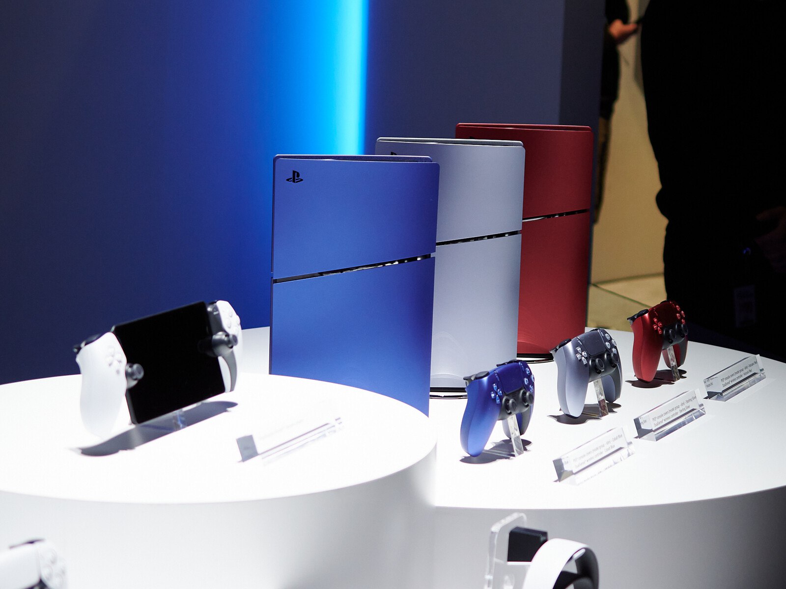 سوني تكشف عن جهاز Playstation 5 Slim بثلاثة ألوان جديدة #CES2024