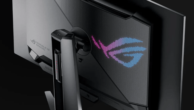 ASUS تكشف عن شاشة ROG SWIFT OLED 32 Pro للألعاب بمعدل تحديث 240Hz