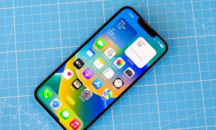 تفاصيل مواصفات الشاشة والكاميرة والرقاقة في هاتف iPhone SE 4 المرتقب تفاصيل مواصفات الشاشة والكاميرة والرقاقة في هاتف iPhone SE 4 المرتقب