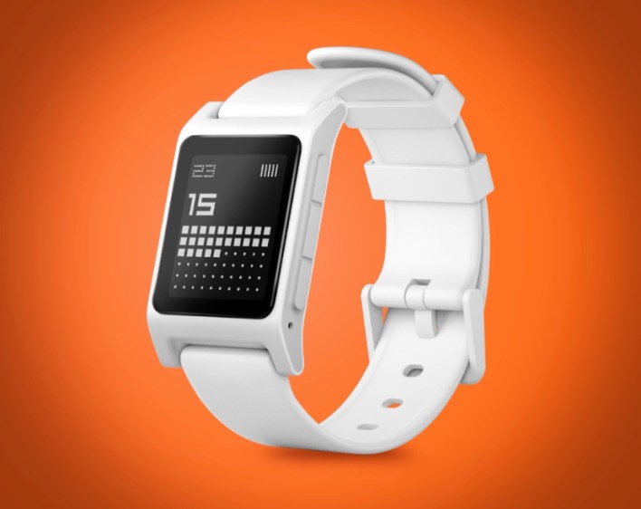 Pebble Core 2 Duo: محوّل شحن ذكي يعيد ابتكار الساعة الذكية الكلاسيكية