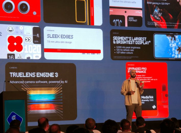 شركة CMF التابعة لـ Nothing تكشف عن هاتف CMF Phone 2 Pro إلى جانب ثلاث سماعات جديدة خلال الإطلاق العالمي