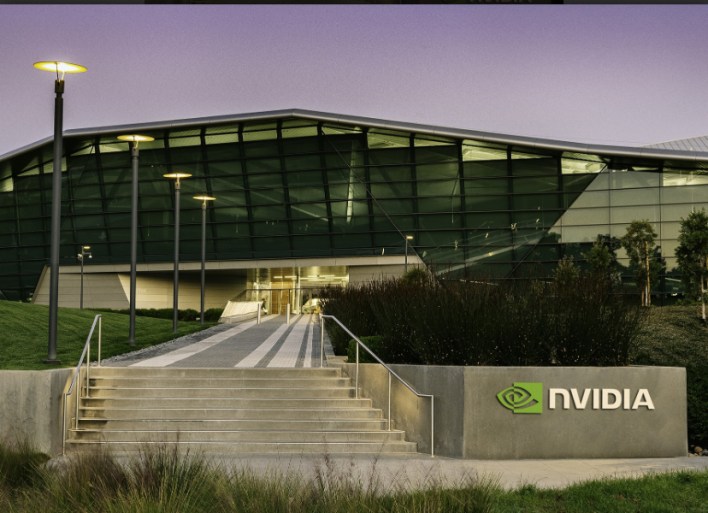 Nvidia توسّع حضورها في سوق شرائح الذكاء الاصطناعي عبر مركز بحثي في شنغهاي